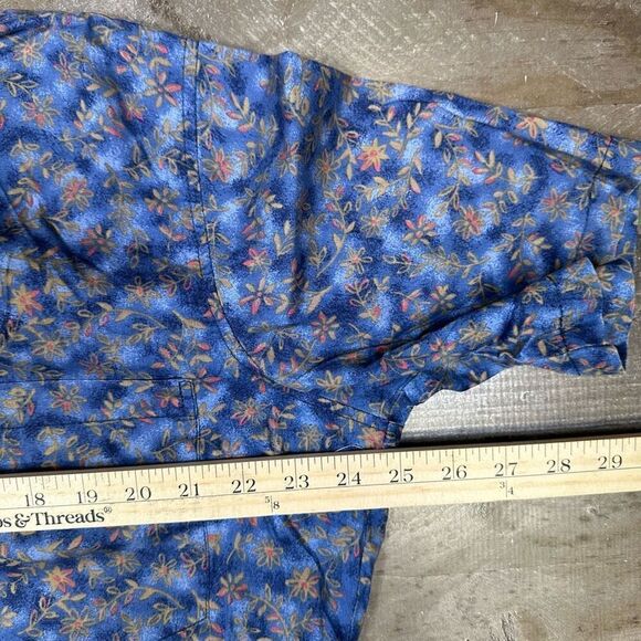 Hilo Hattie Men’s Size Large Casual Button Down Shirt Blue Floral Vintage Retro - Picture 5 of 7
